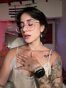 Ale_Lewis webcam