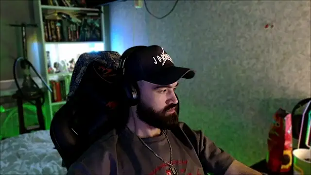 _Serious_Man webcam