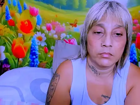 indianroxy webcam
