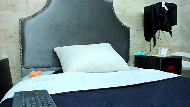 isabel_09 webcam