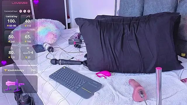 Mia_King_ webcam