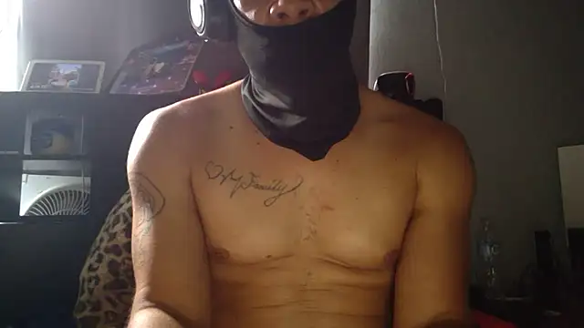 Lonelyboiatl webcam