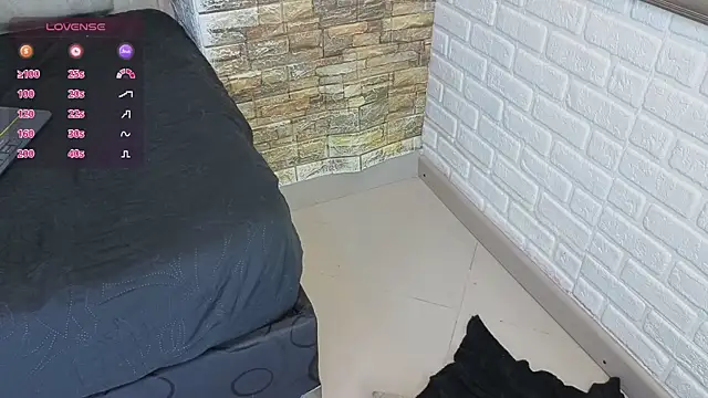 Meganisperfect69 webcam