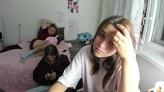 AnikaBest webcam