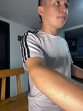 _Leo_Boy webcam