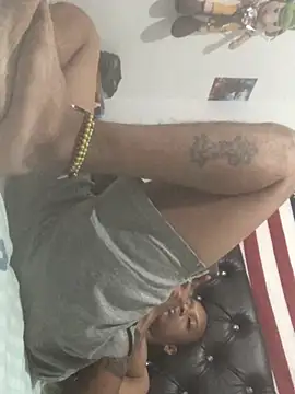 elpeluchenegroxxx3 webcam