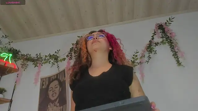 MarieTaylor_ webcam