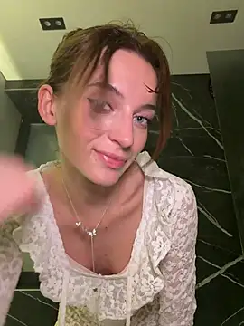 -AngelAri- webcam
