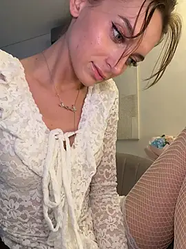 -AngelAri-