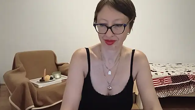 BellaRose_2020 webcam