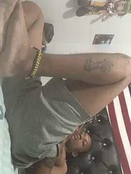 elpeluchenegroxxx3 webcam