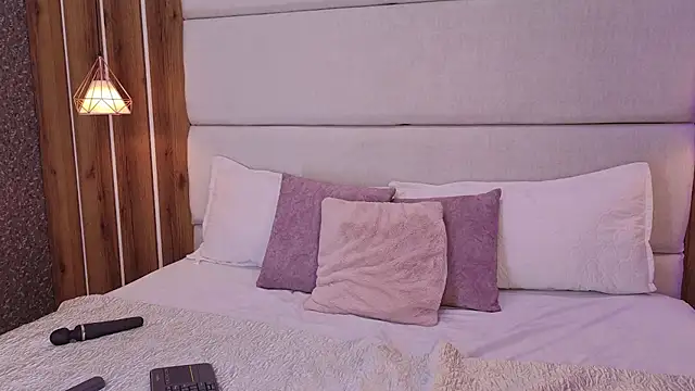 LolaGray__ webcam