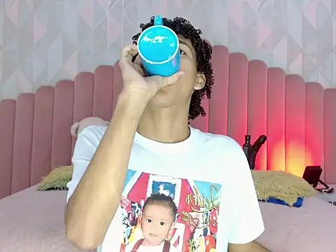 MatewHottxxx webcam