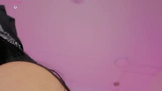 Leaa_Cox live cam on StripChat