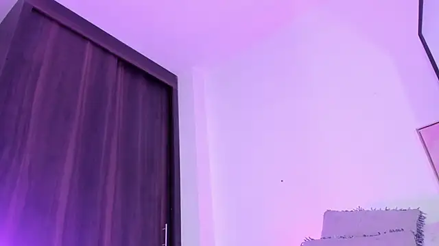 miaapril webcam