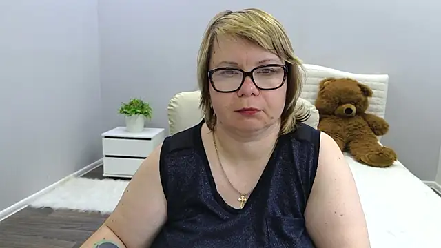 BonnnyBoobsy webcam