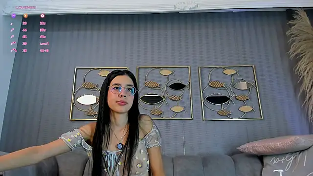 laraa_jeean webcam