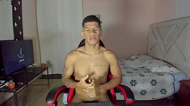 Toptony22 webcam