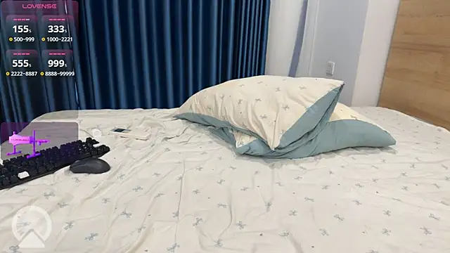 icydiva (F young) - my ride dildo