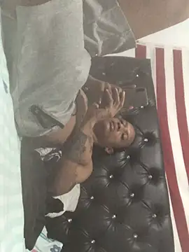elpeluchenegroxxx3 webcam