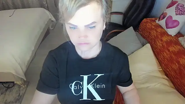MildMature webcam