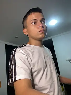 _Leo_Boy webcam