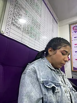 Taliaaa_Paris webcam