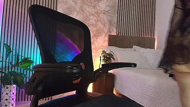 JuliRamirez webcam