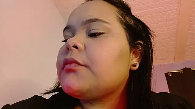 sexychubby___ live cam on StripChat