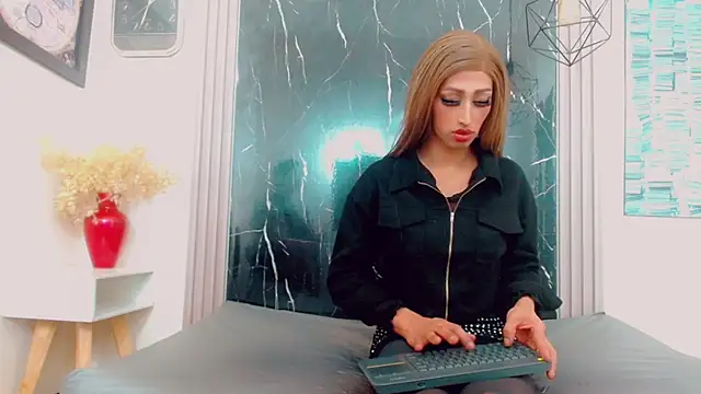 hilary_rodriguez webcam