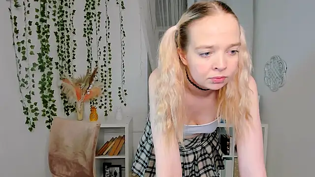 BellaMontgomery webcam