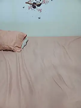 Curves_Nina webcam