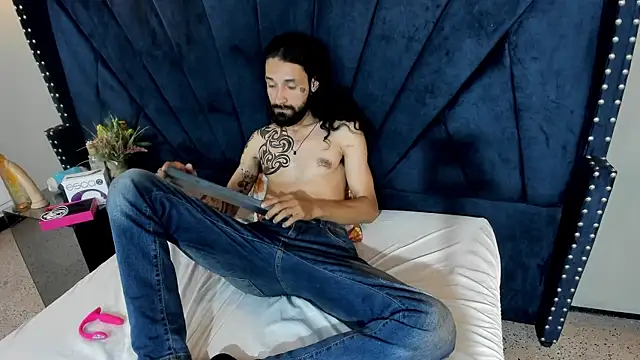 Alexx_val webcam