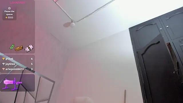 Victoriaa_millers webcam