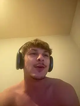 Lucas328706 webcam