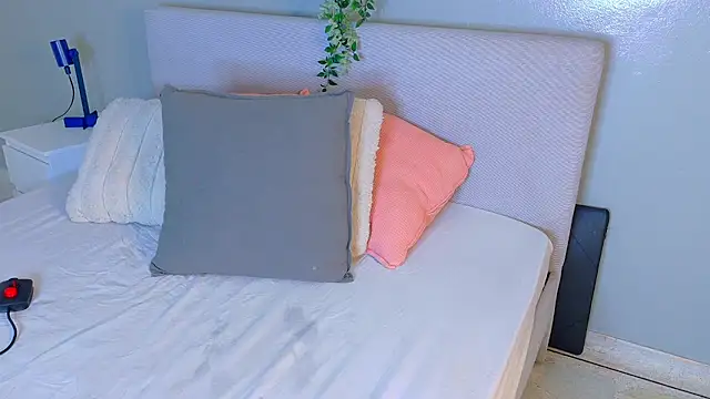 SamanthaMorgan__ webcam