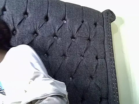 sexxyleslyy - Sexxyleslyy's free webcam - UK Sex Cams