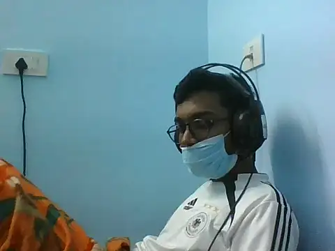 DecoyedMembrne webcam