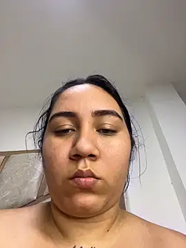CharlotteLux_ webcam