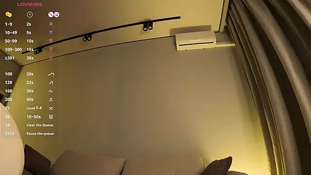 lovesomefreya webcam
