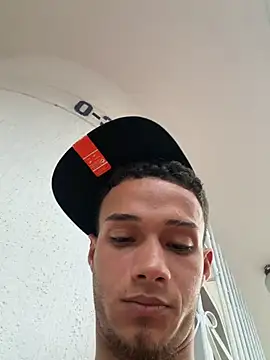 friends_lust_latin webcam