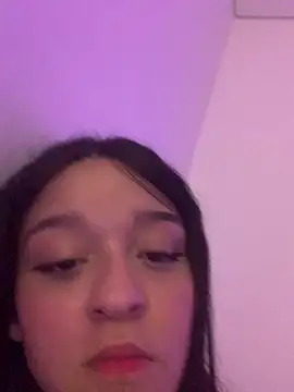 ruemi_rose webcam