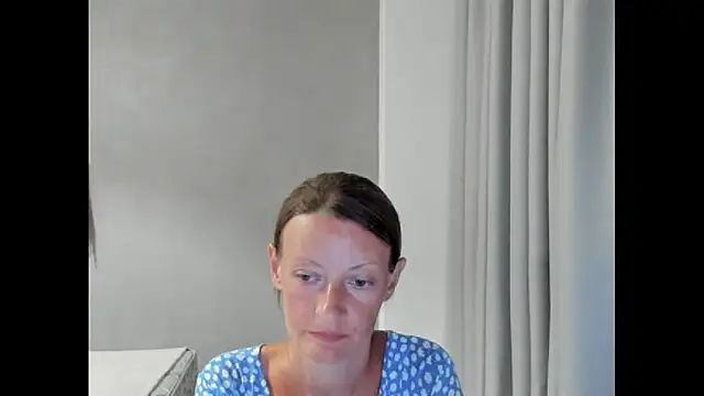 VelvetZara webcam
