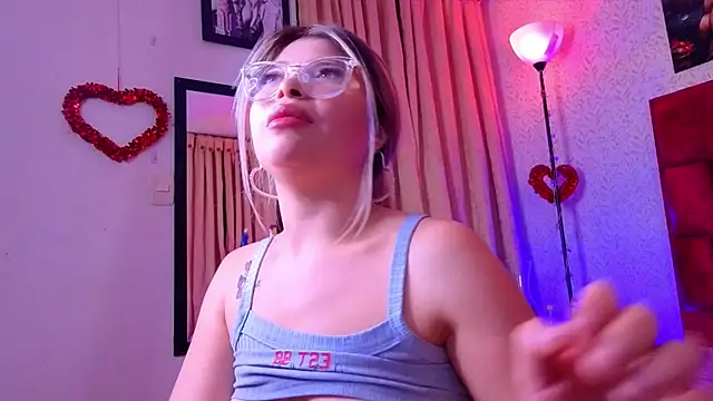 alani_bell webcam