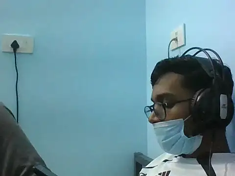 DecoyedMembrne webcam