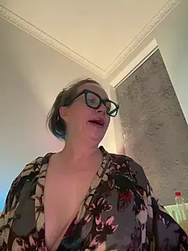 FemDom_RubyKnightXXO webcam