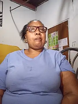 YELLOW_BONE webcam