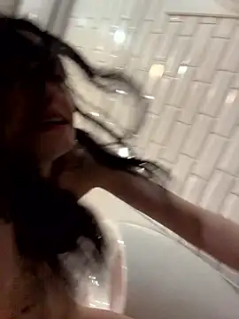 Mia_Mia_M webcam