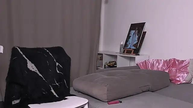 LadyTrep webcam
