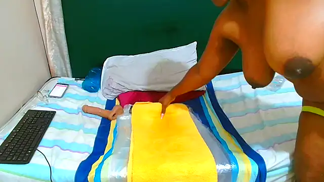 ThickTigress webcam